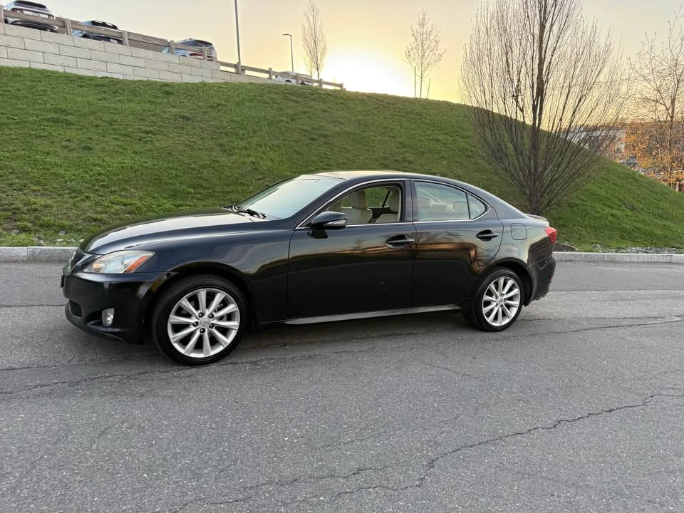 2009 Lexus IS 2nd Gen - Image 11 of 16