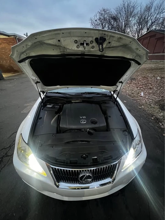 2009 Lexus IS 2nd Gen - Image 6 of 15