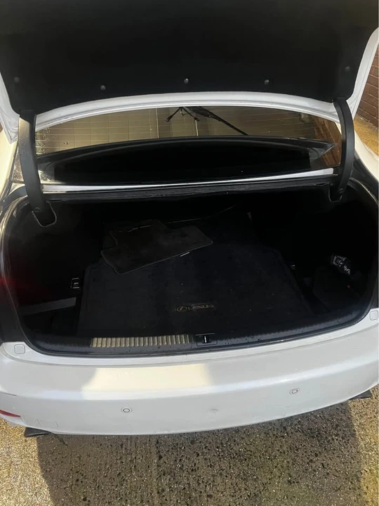 2009 Lexus IS 2nd Gen - Image 8 of 15