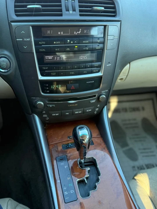 2009 Lexus IS 2nd Gen - Image 10 of 12