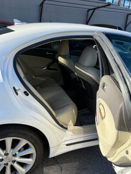 2009 Lexus IS 2nd Gen - Image 5 of 12