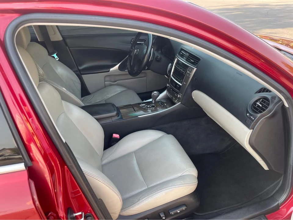 2009 Lexus IS 2nd Gen - Image 13 of 16