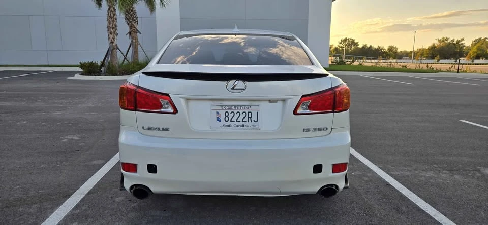2009 Lexus IS 2nd Gen - Image 5 of 15