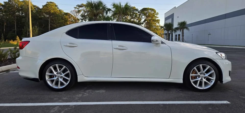 2009 Lexus IS 2nd Gen - Image 3 of 15