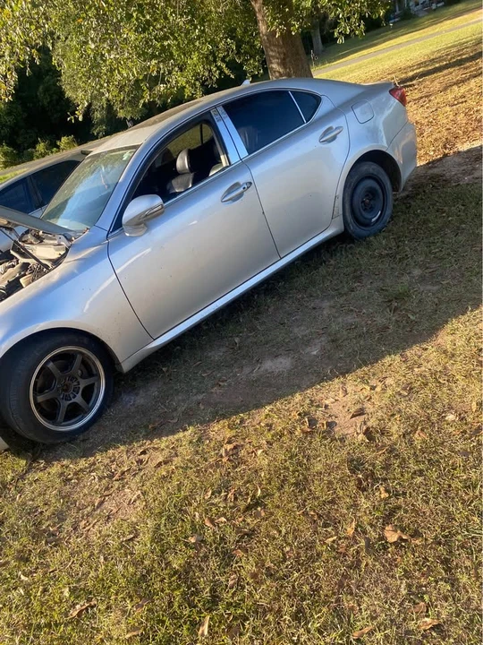 2009 Lexus IS 2nd Gen - Image 3 of 4