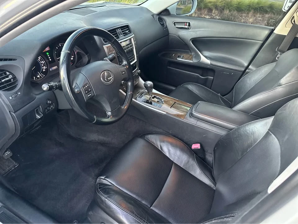 2009 Lexus IS 2nd Gen - Image 10 of 13