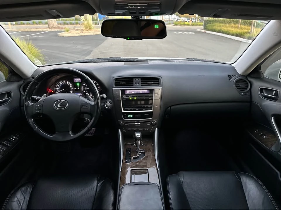 2009 Lexus IS 2nd Gen - Image 11 of 13