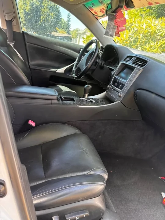 2009 Lexus IS 2nd Gen - Image 2 of 4