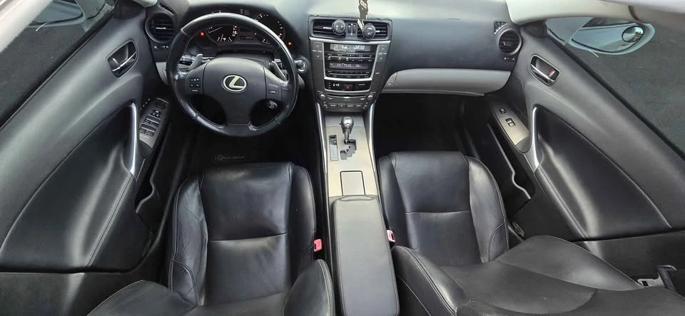 2009 Lexus IS 2nd Gen - Image 12 of 15