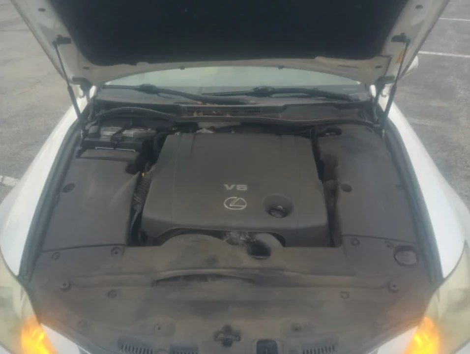 2009 Lexus IS 2nd Gen - Image 14 of 17