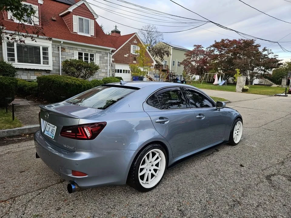 2009 Lexus IS 2nd Gen - Image 2 of 5