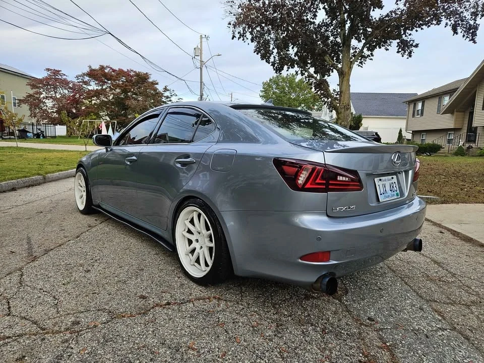 2009 Lexus IS 2nd Gen - Image 4 of 5