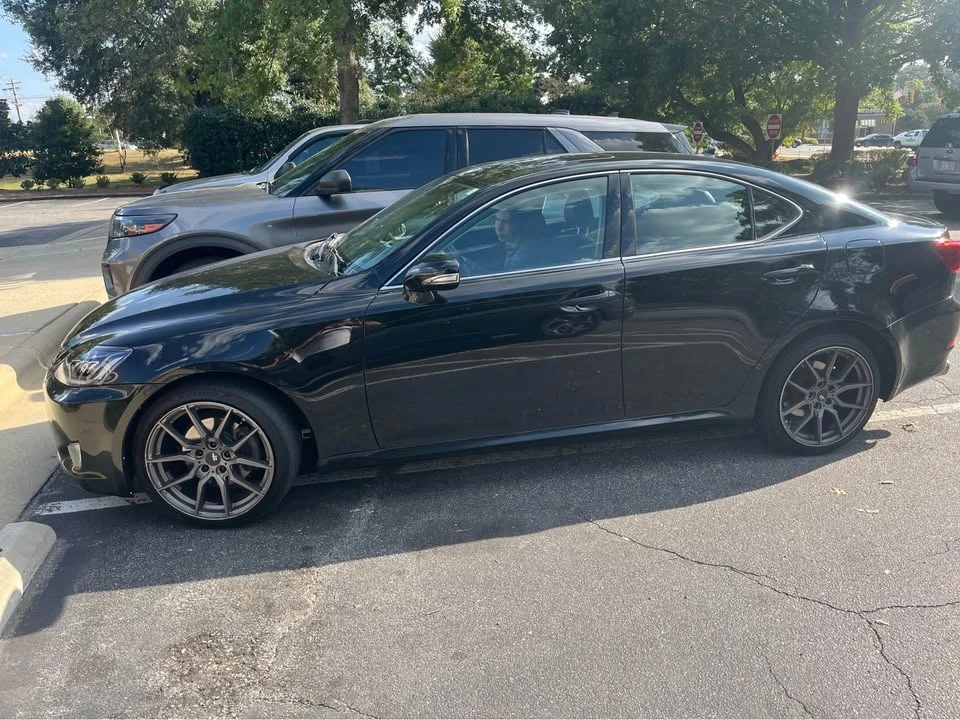 2009 Lexus IS 2nd Gen - Image 2 of 10