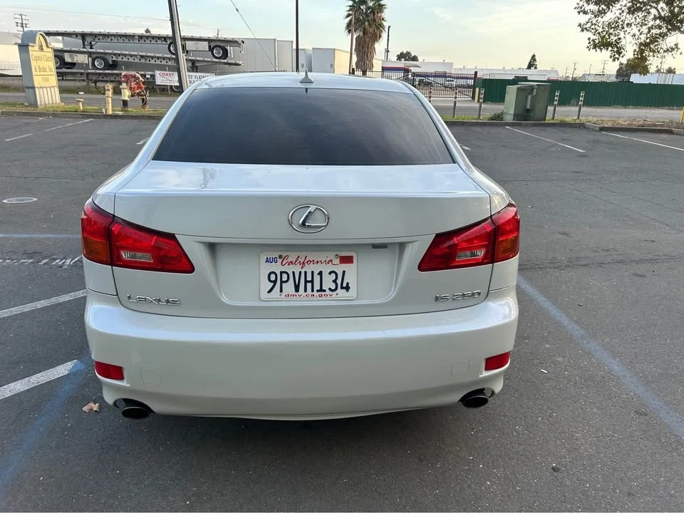 2009 Lexus IS 2nd Gen - Image 3 of 10