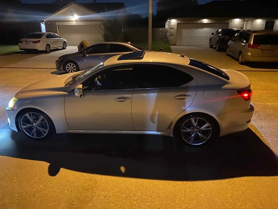 2009 Lexus IS 2nd Gen - Image 12 of 13