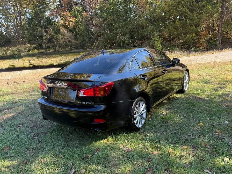 2009 Lexus IS 2nd Gen - Image 4 of 19