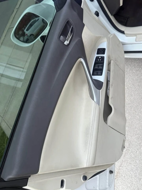 2009 Lexus IS 2nd Gen - Image 11 of 14