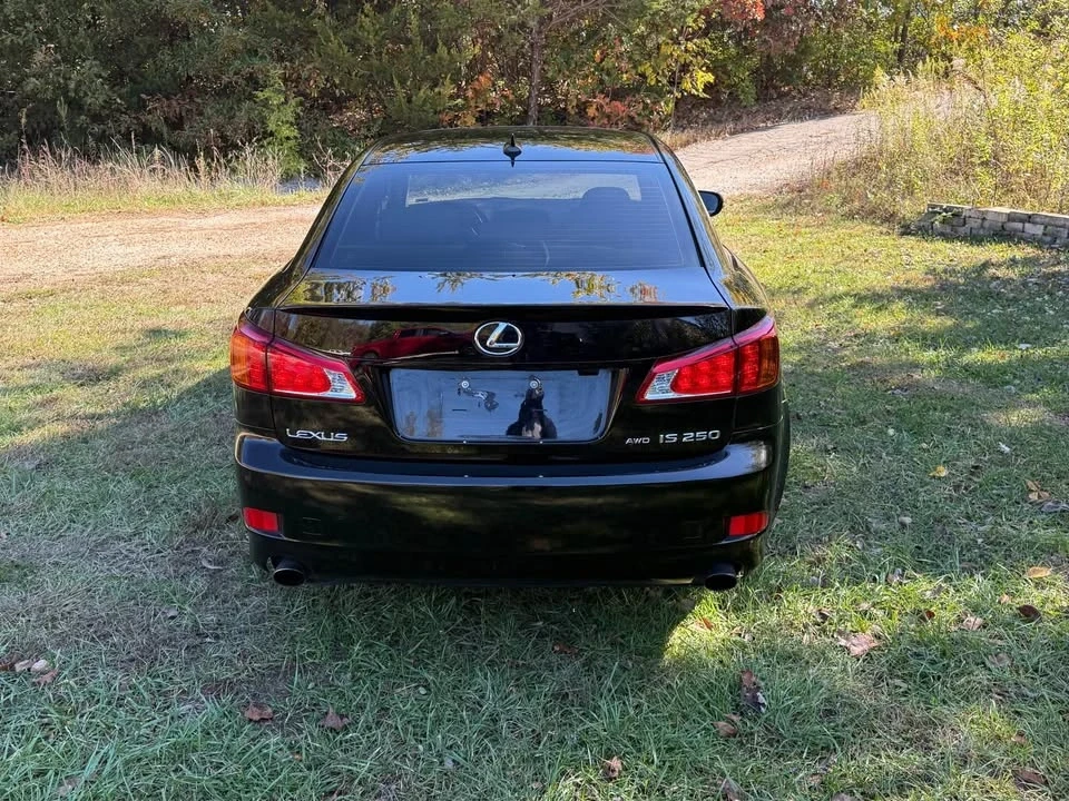 2009 Lexus IS 2nd Gen - Image 5 of 19