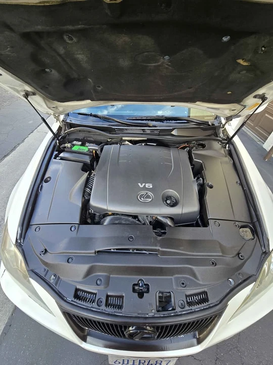 2009 Lexus IS 2nd Gen - Image 6 of 8