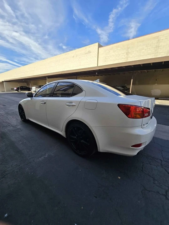 2009 Lexus IS 2nd Gen - Image 4 of 8