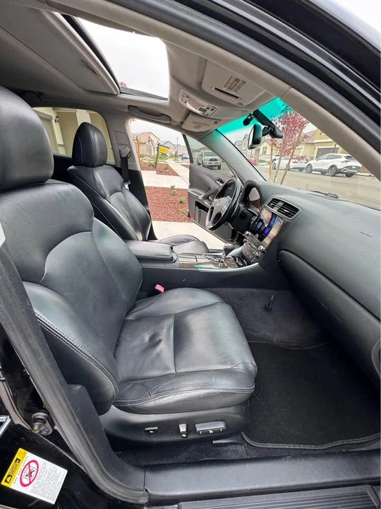 2009 Lexus IS 2nd Gen - Image 11 of 13