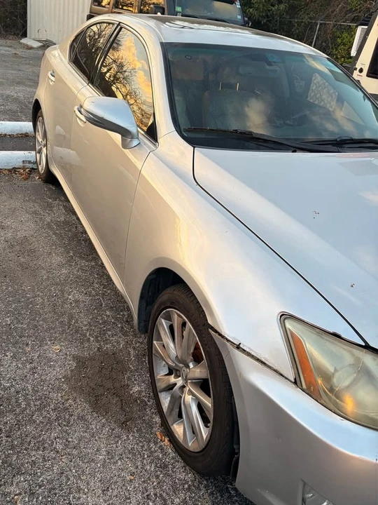 2009 Lexus IS 2nd Gen - Image 3 of 5