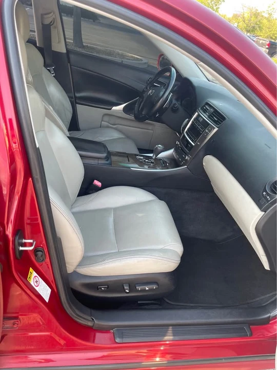 2009 Lexus IS 2nd Gen - Image 14 of 20
