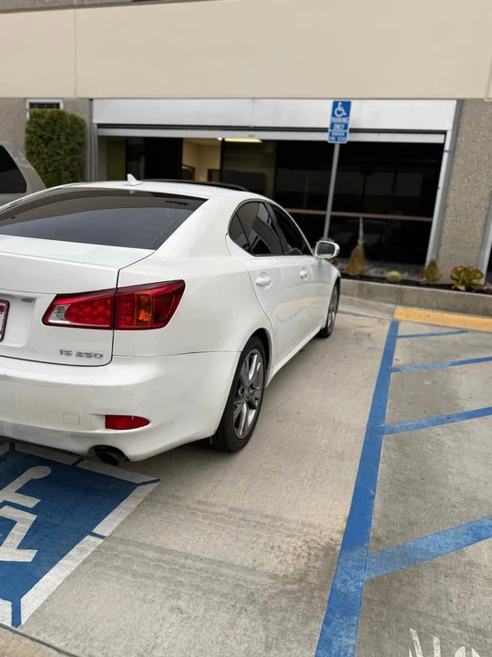 2009 Lexus IS 2nd Gen - Image 2 of 6