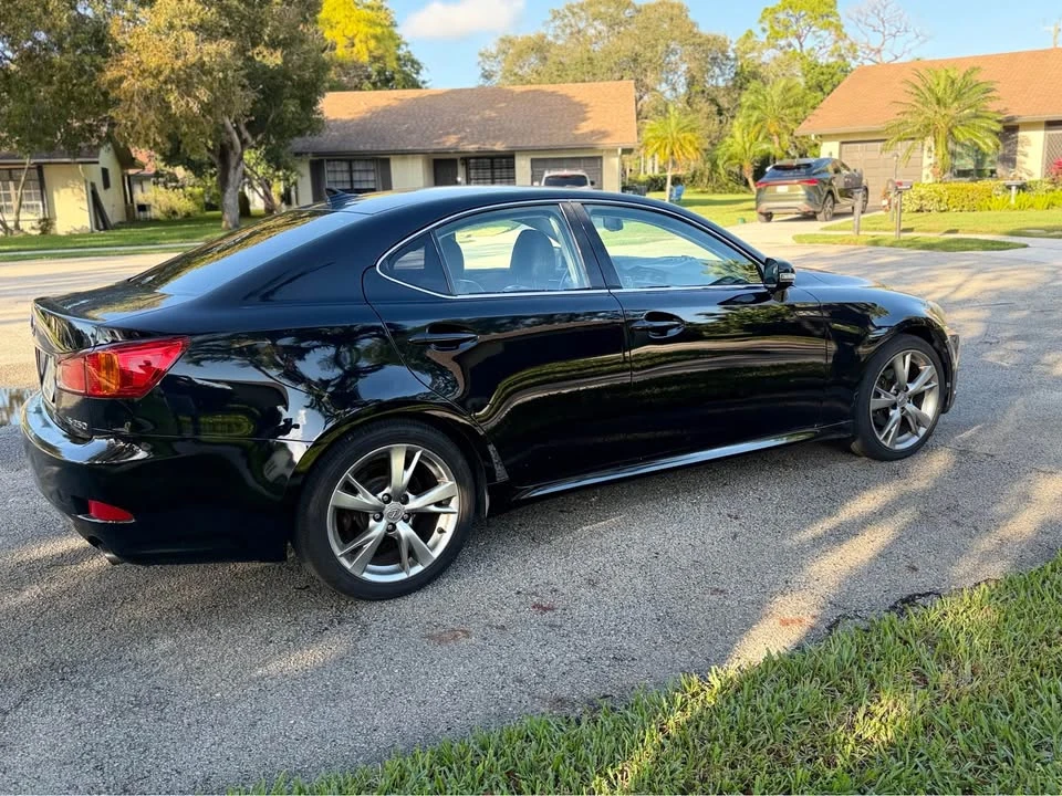 2009 Lexus IS 2nd Gen - Image 4 of 8