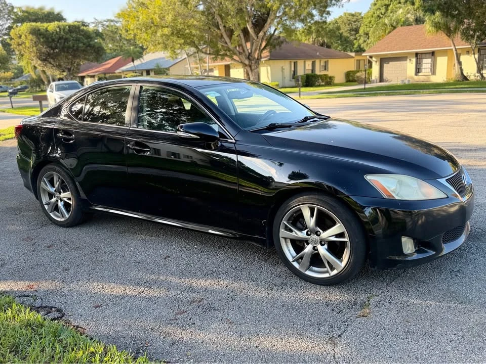2009 Lexus IS 2nd Gen - Image 3 of 8