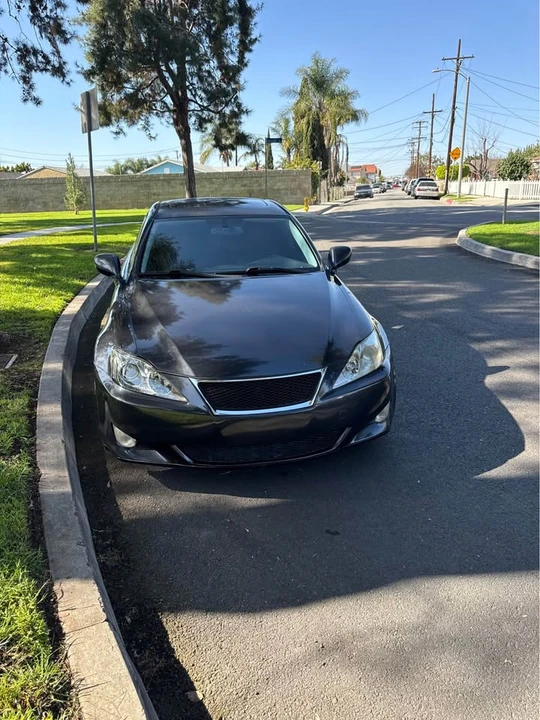 2009 Lexus IS 2nd Gen - Image 12 of 13