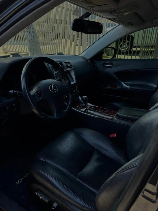 2009 Lexus IS 2nd Gen - Image 4 of 13