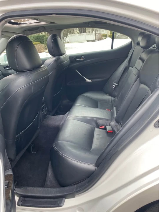2009 Lexus IS 2nd Gen - Image 16 of 18