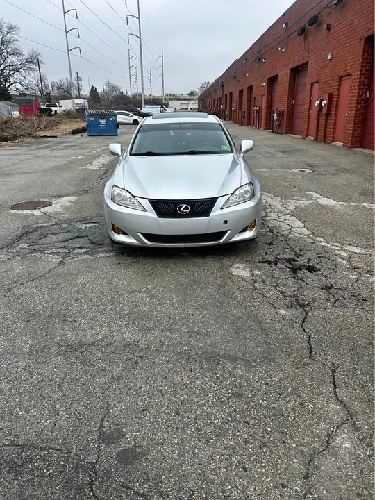 2009 Lexus IS 2nd Gen - Image 2 of 12