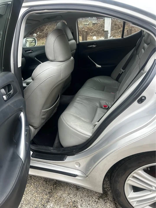 2009 Lexus IS 2nd Gen - Image 11 of 12