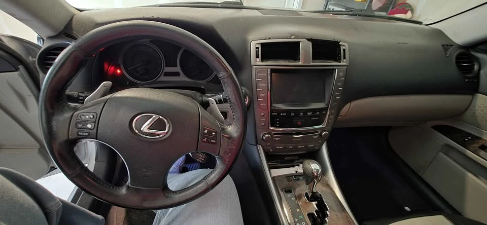 2009 Lexus IS 2nd Gen - Image 4 of 4