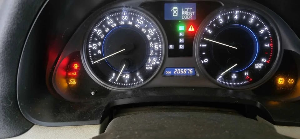 2009 Lexus IS 2nd Gen - Image 3 of 4