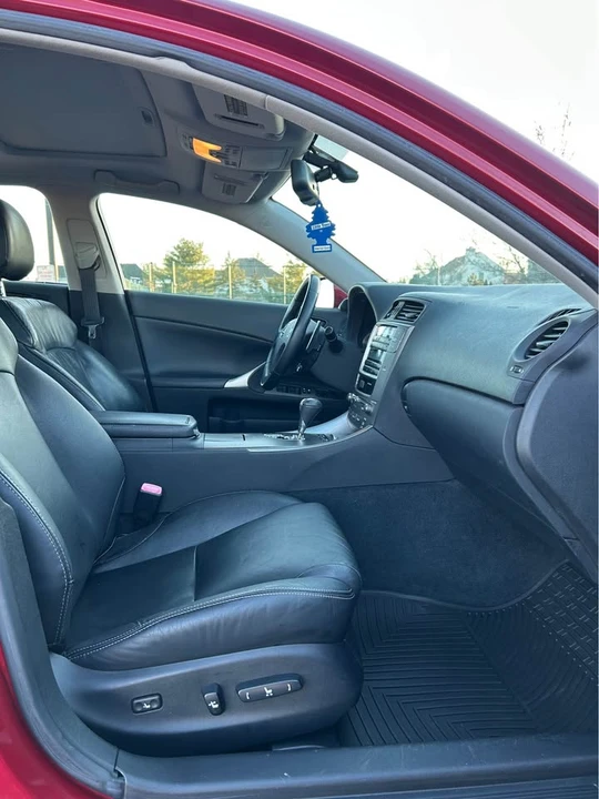 2009 Lexus IS 2nd Gen - Image 12 of 17