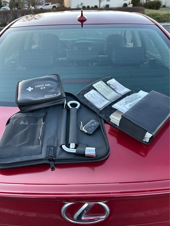 2009 Lexus IS 2nd Gen - Image 15 of 17