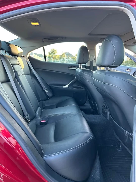 2009 Lexus IS 2nd Gen - Image 11 of 17