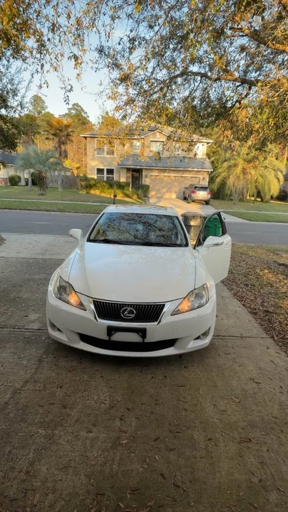 2009 Lexus IS 2nd Gen - Image 2 of 6