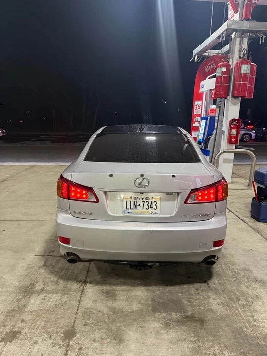 2009 Lexus IS 2nd Gen - Image 4 of 12