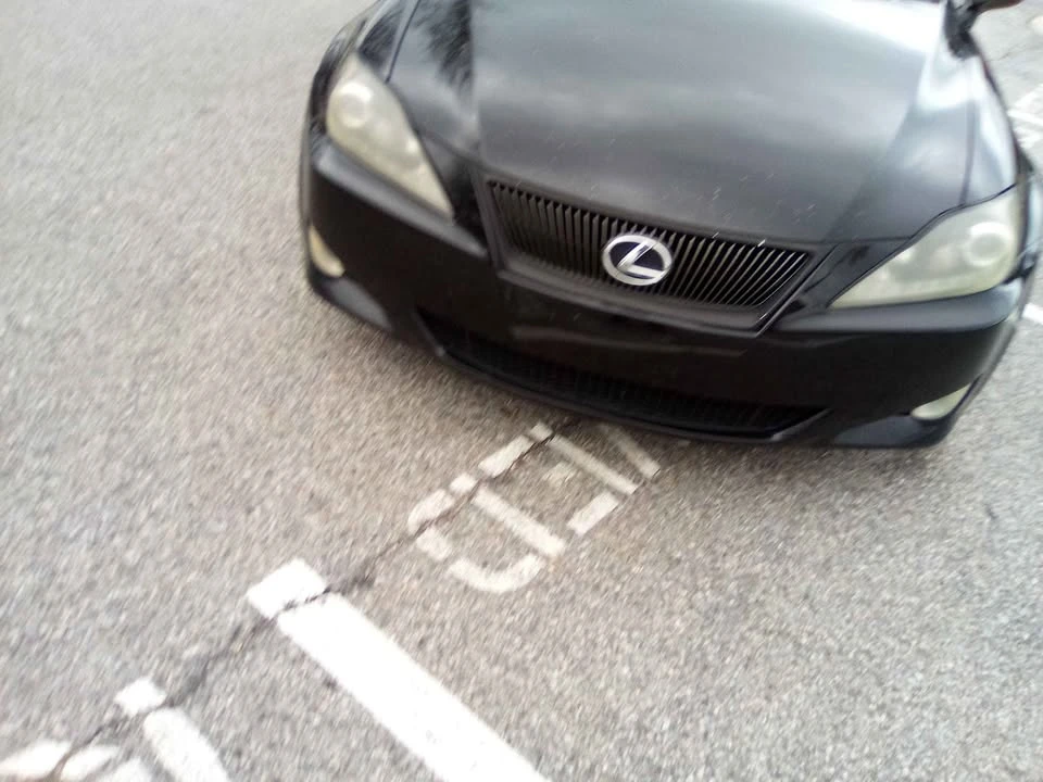 2009 Lexus IS 2nd Gen - Image 2 of 10