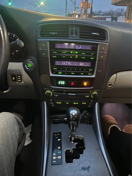 2009 Lexus IS 2nd Gen - Image 7 of 16