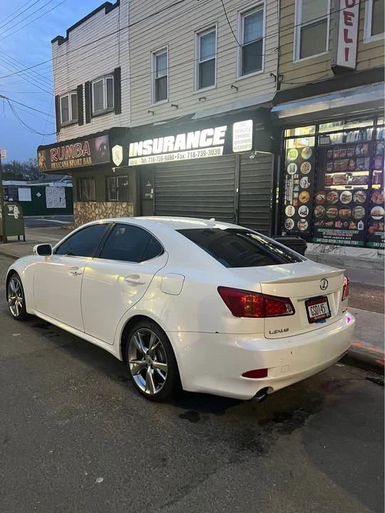 2009 Lexus IS 2nd Gen - Image 14 of 16