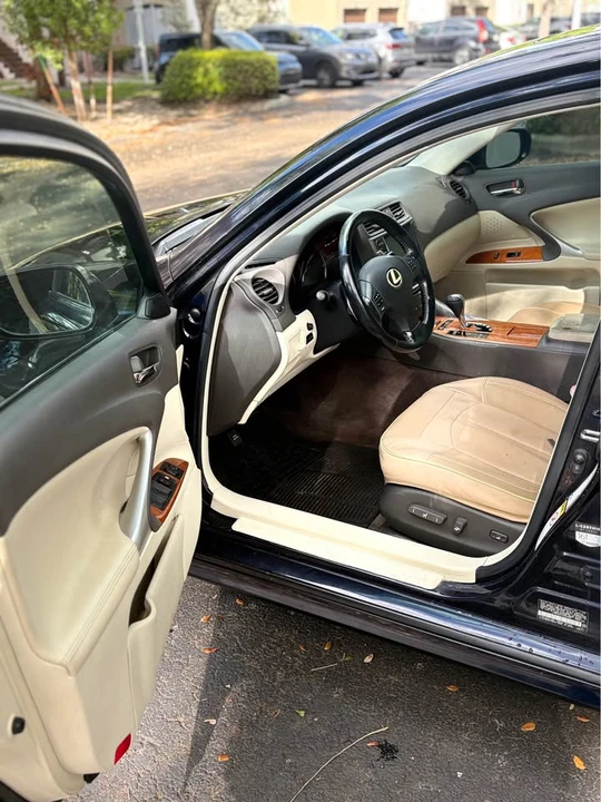 2009 Lexus IS 2nd Gen - Image 5 of 11