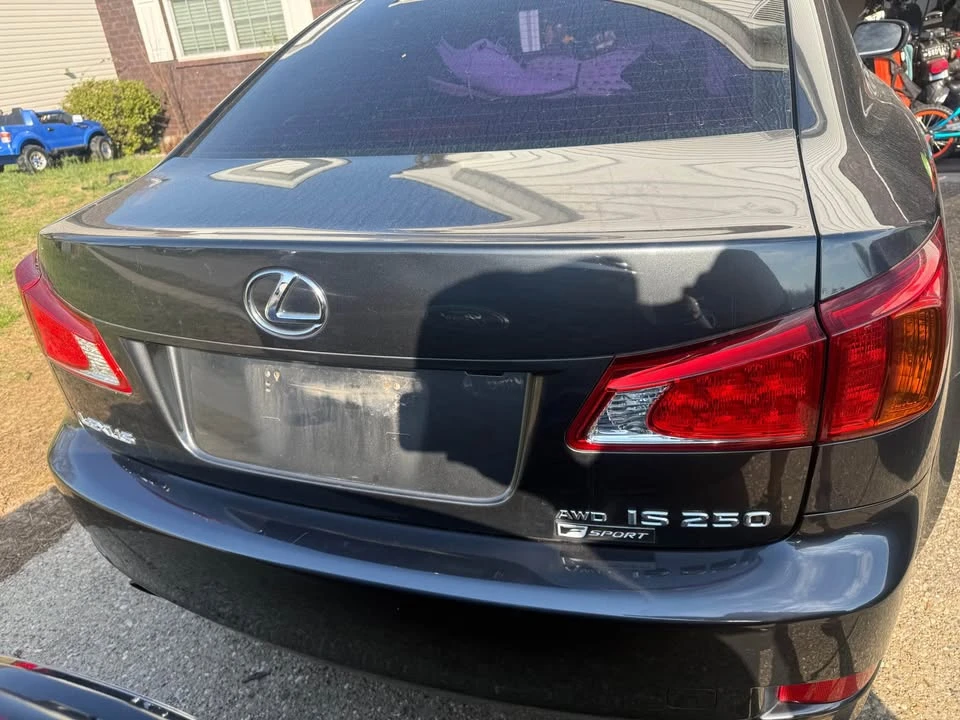 2009 Lexus IS 2nd Gen - Image 11 of 16