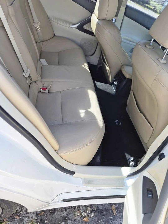 2009 Lexus IS 2nd Gen - Image 9 of 11