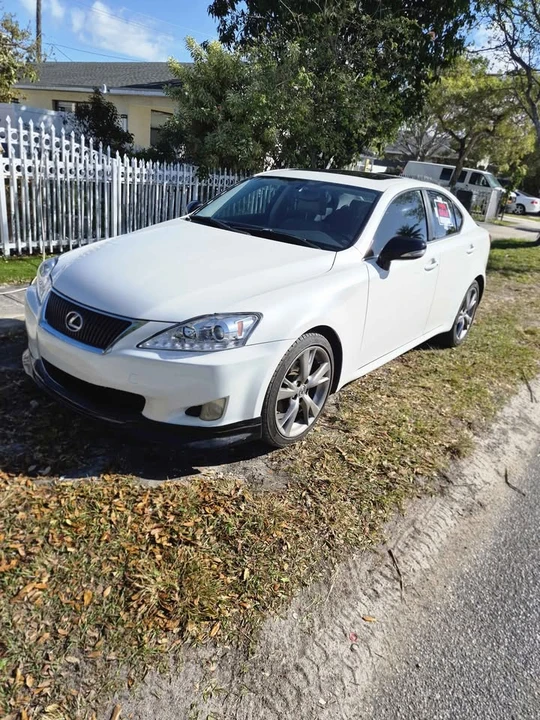 2009 Lexus IS 2nd Gen - Image 6 of 11