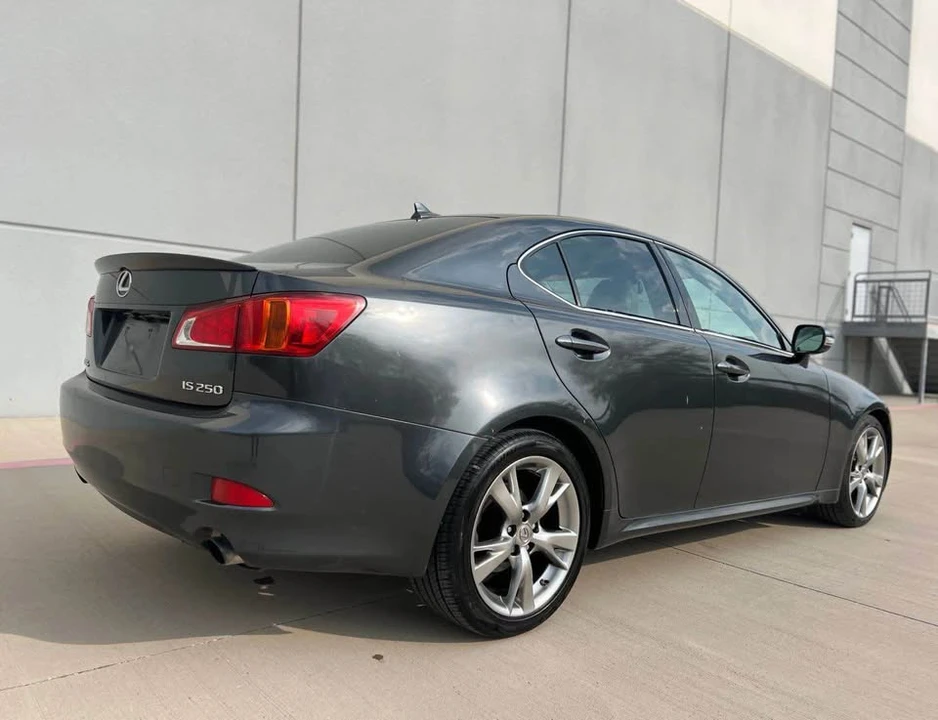 2009 Lexus IS 2nd Gen - Image 4 of 16